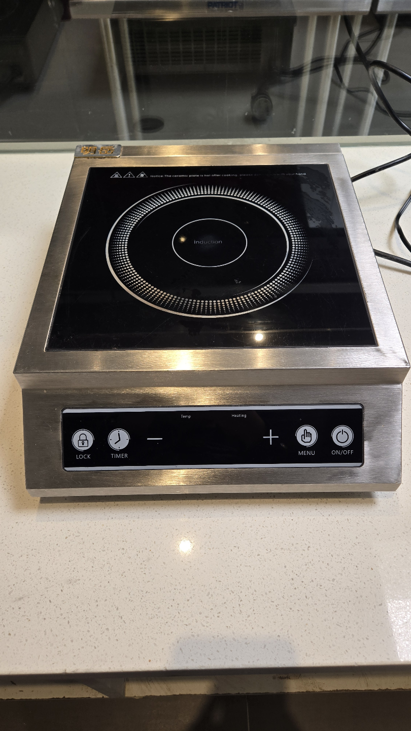 Commercial Induction Cooker - 3500W - Model C3514-S