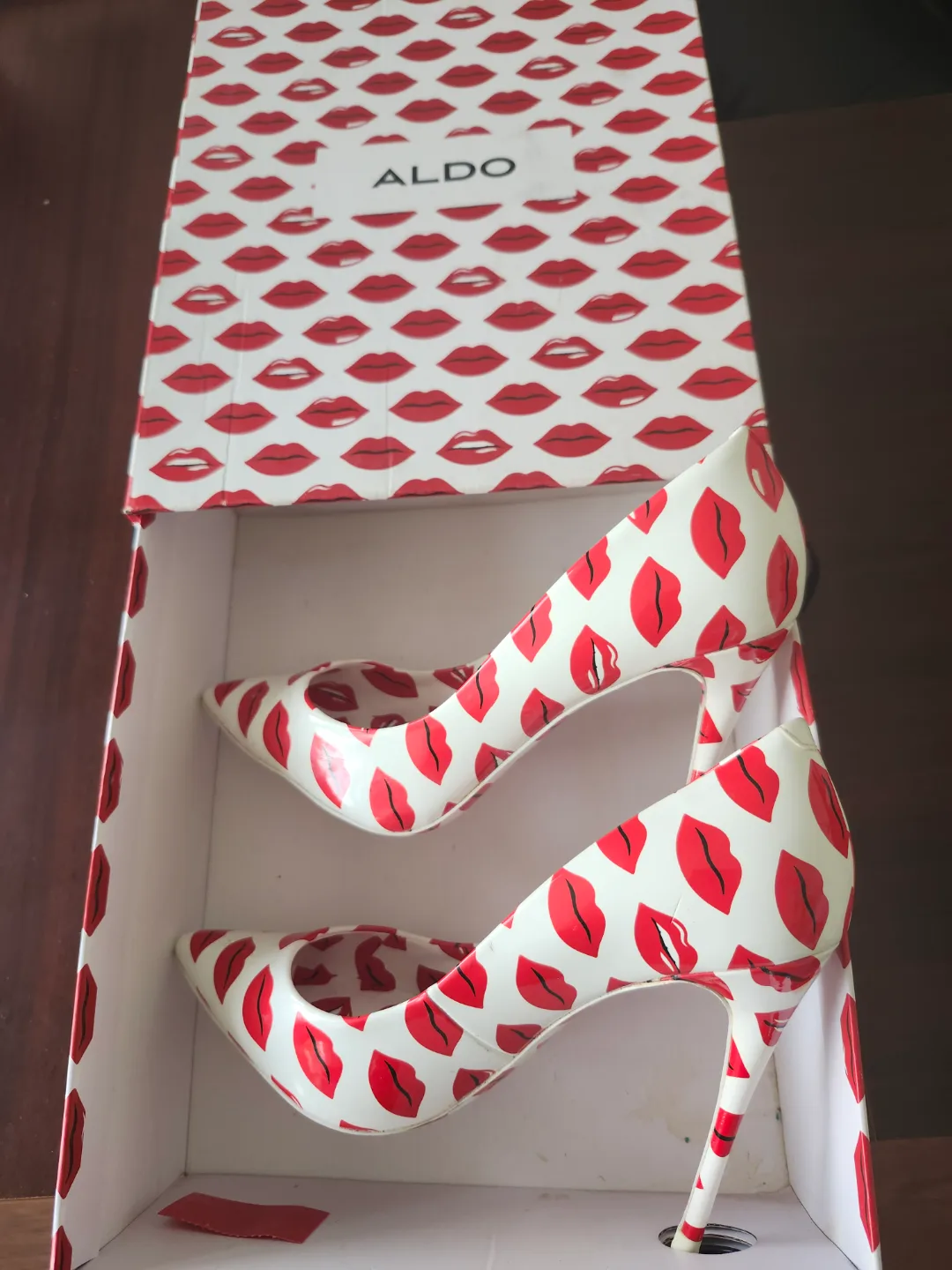Aldo Stessy K-59 Red Lips High Heels Size 8 thumbnail
