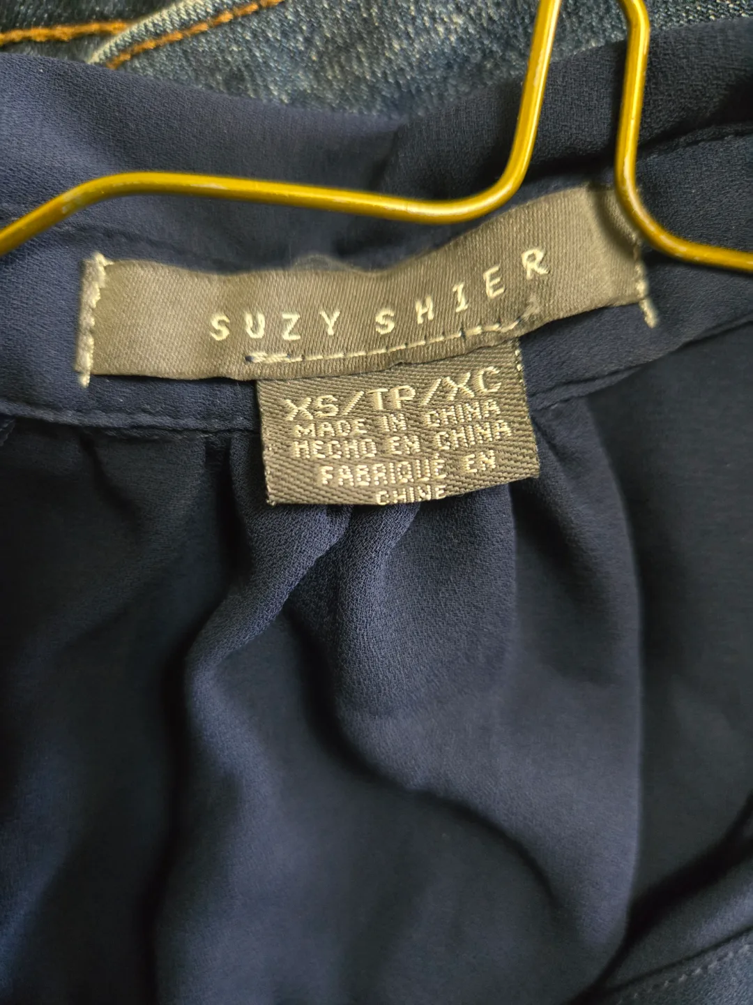 Suzy Shier Sleeveless Blouses image indicator(2)