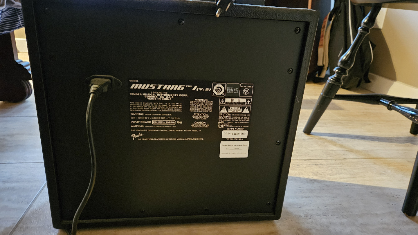 Guitar | Fender Mustang I V.2 10-watt Guitar Amp - photo 3