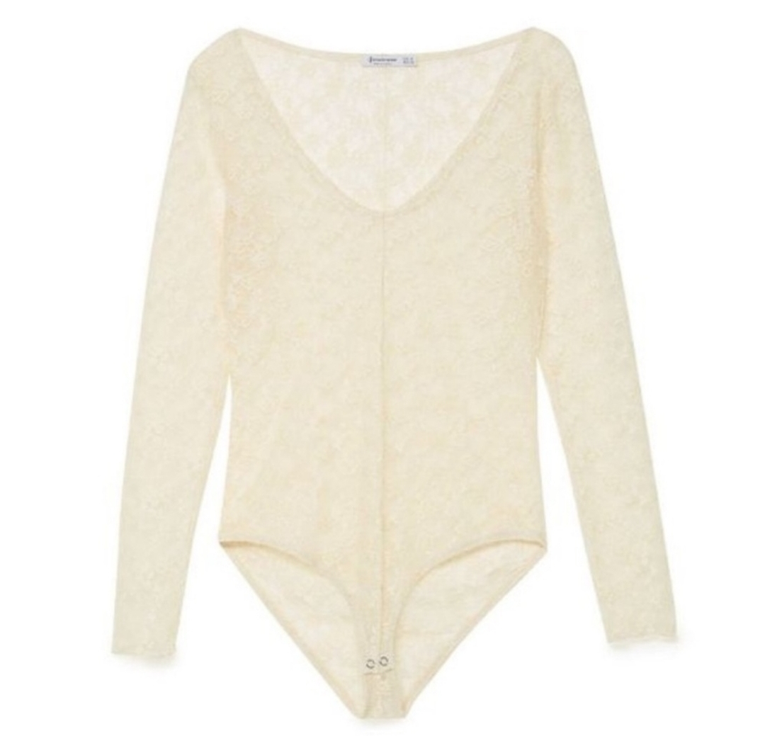 Stradivarius Cream Lace Bodysuit - Size Small NWT