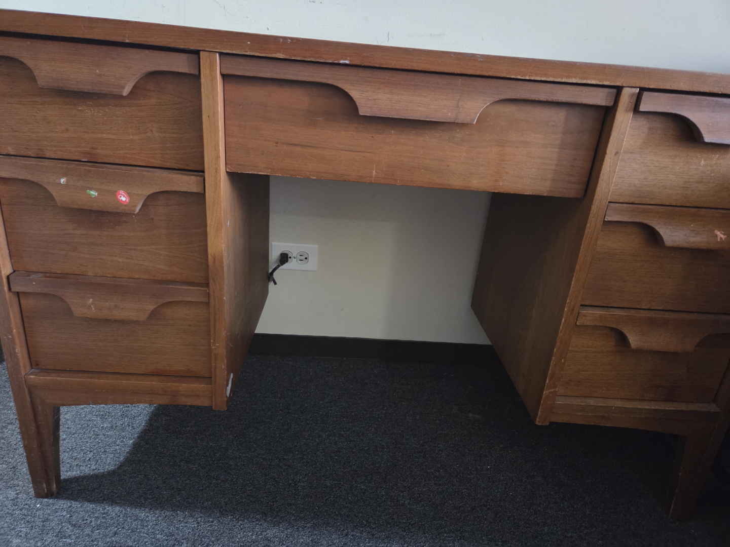 Vintage Mid-Century Modern Wooden Desk - photo 3