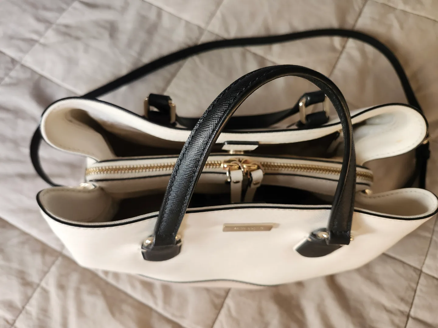 Kate Spade Handbag image indicator(3)