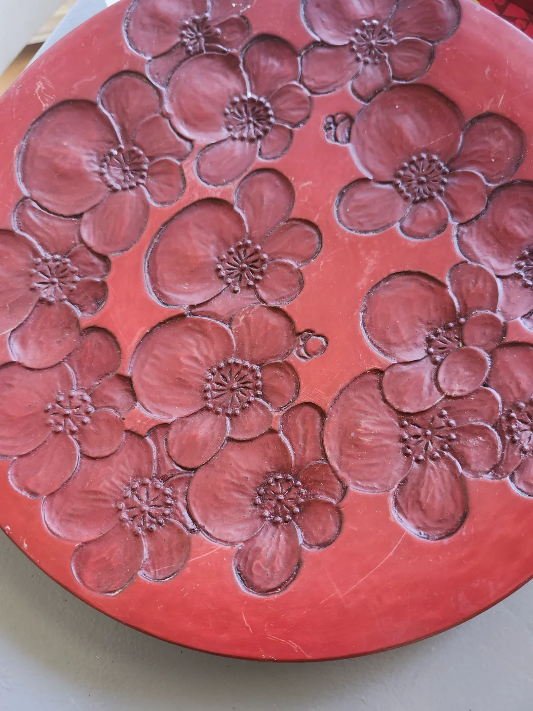 Red Decorative Plate and Metal Basket Set image indicator(3)