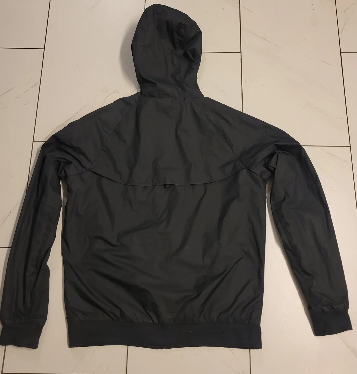 Nike Men's Windrunner Jacket - Size Medium image indicator(2)