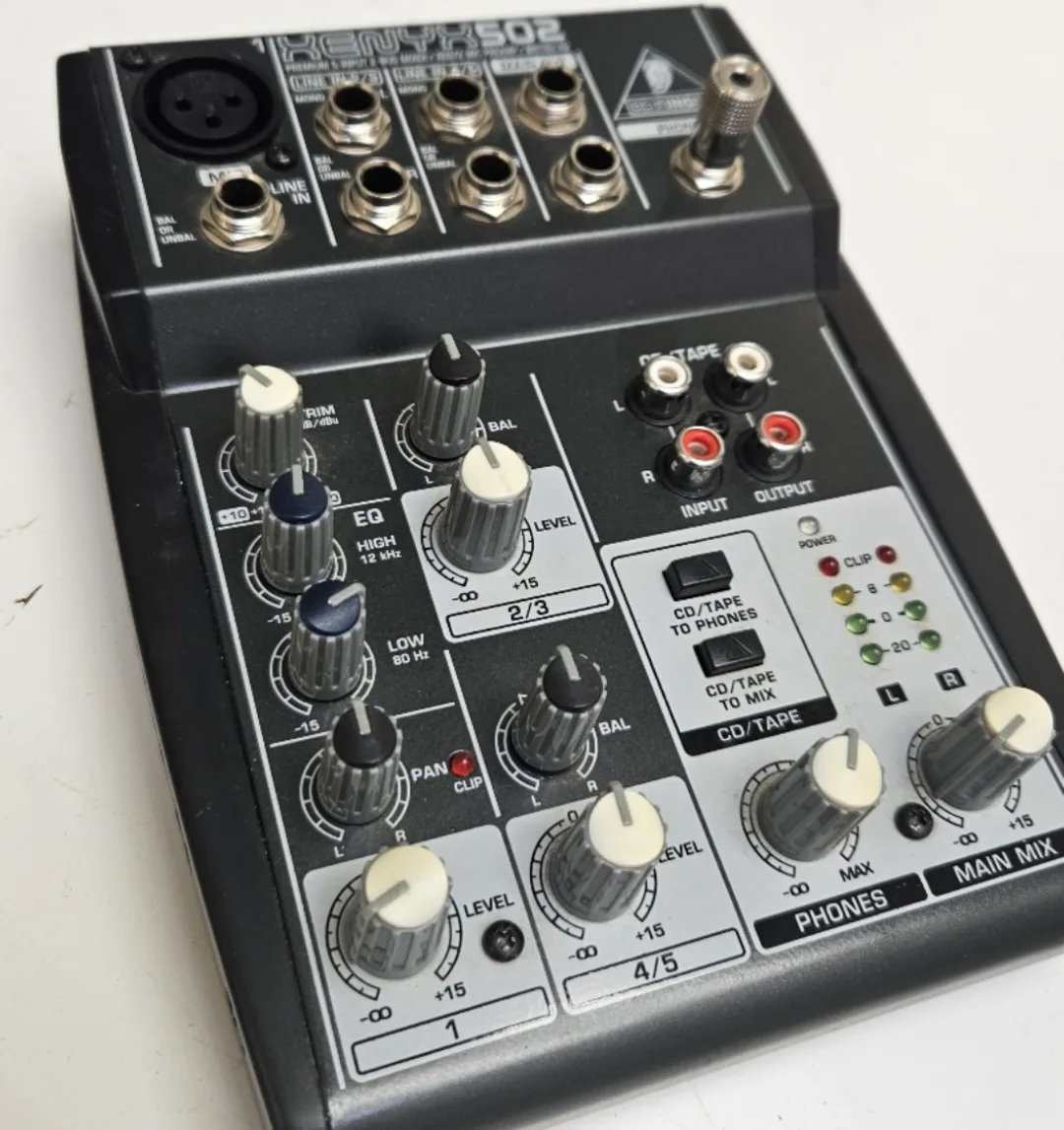 Behringer XENYX 502 Premium 5-Input 2-Bus Mixer thumbnail