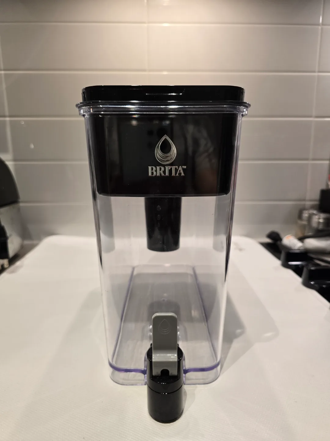 Brita 27 Cup Elite Filter Dispenser thumbnail