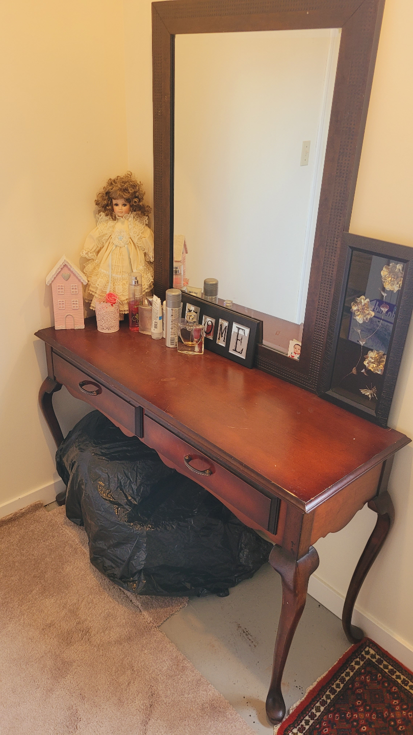 Antique Vanity Table with Mirror