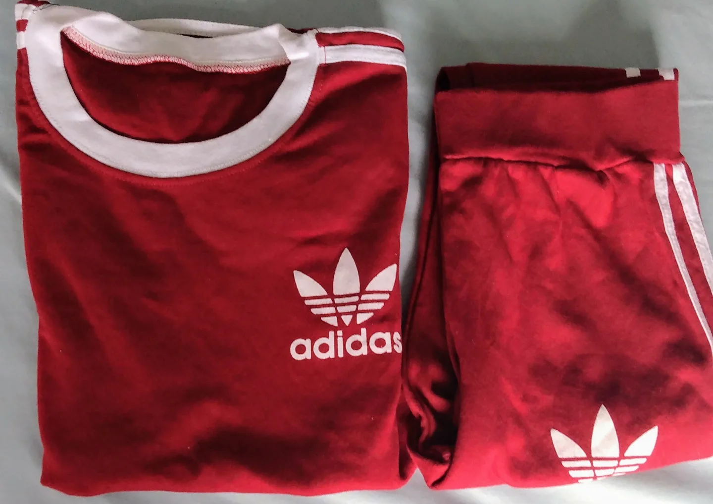 Adidas Kids Red tracksuit🏒
