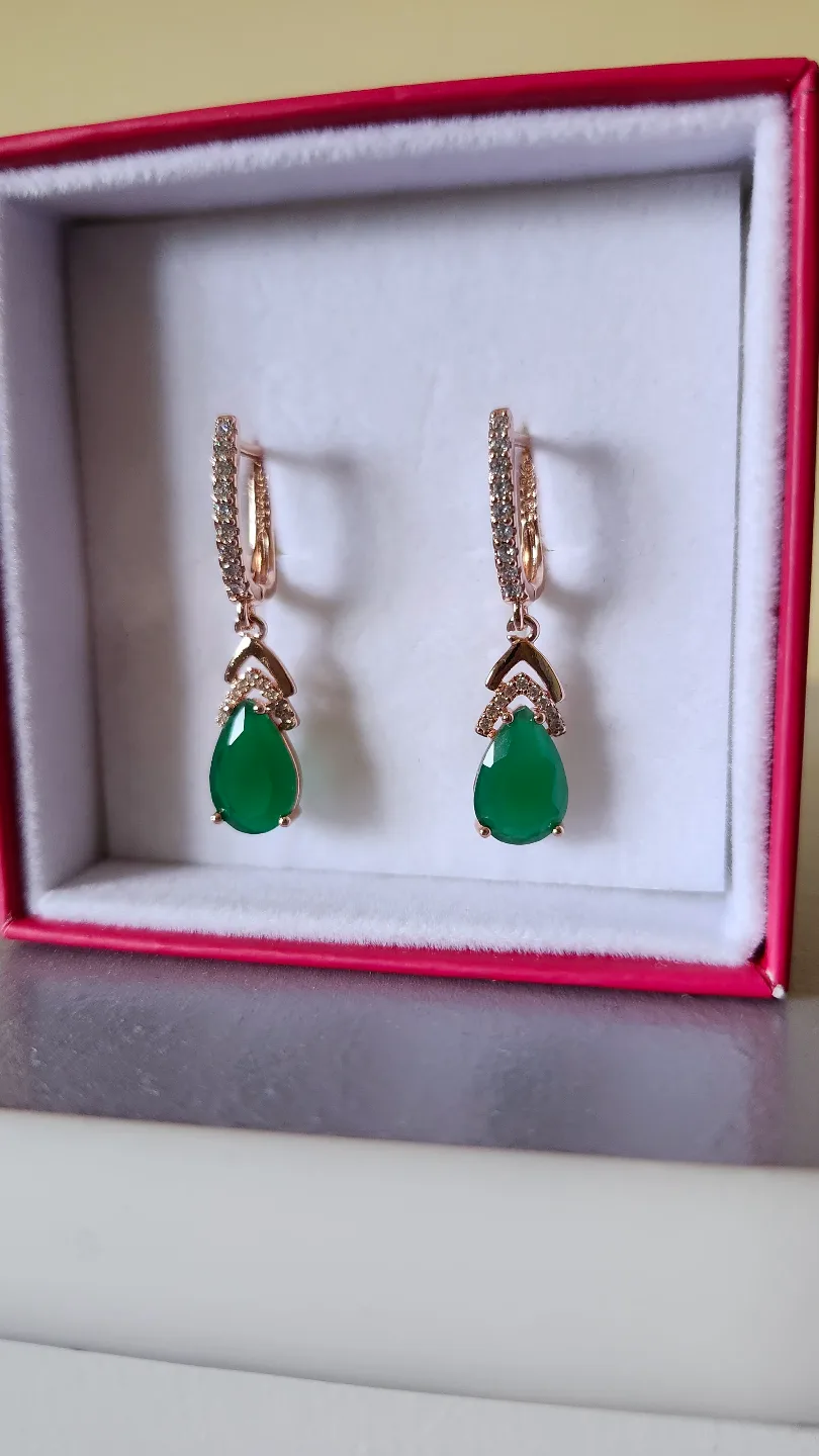 585RG Emerald Rolled Gold Drop Earrings image indicator(2)