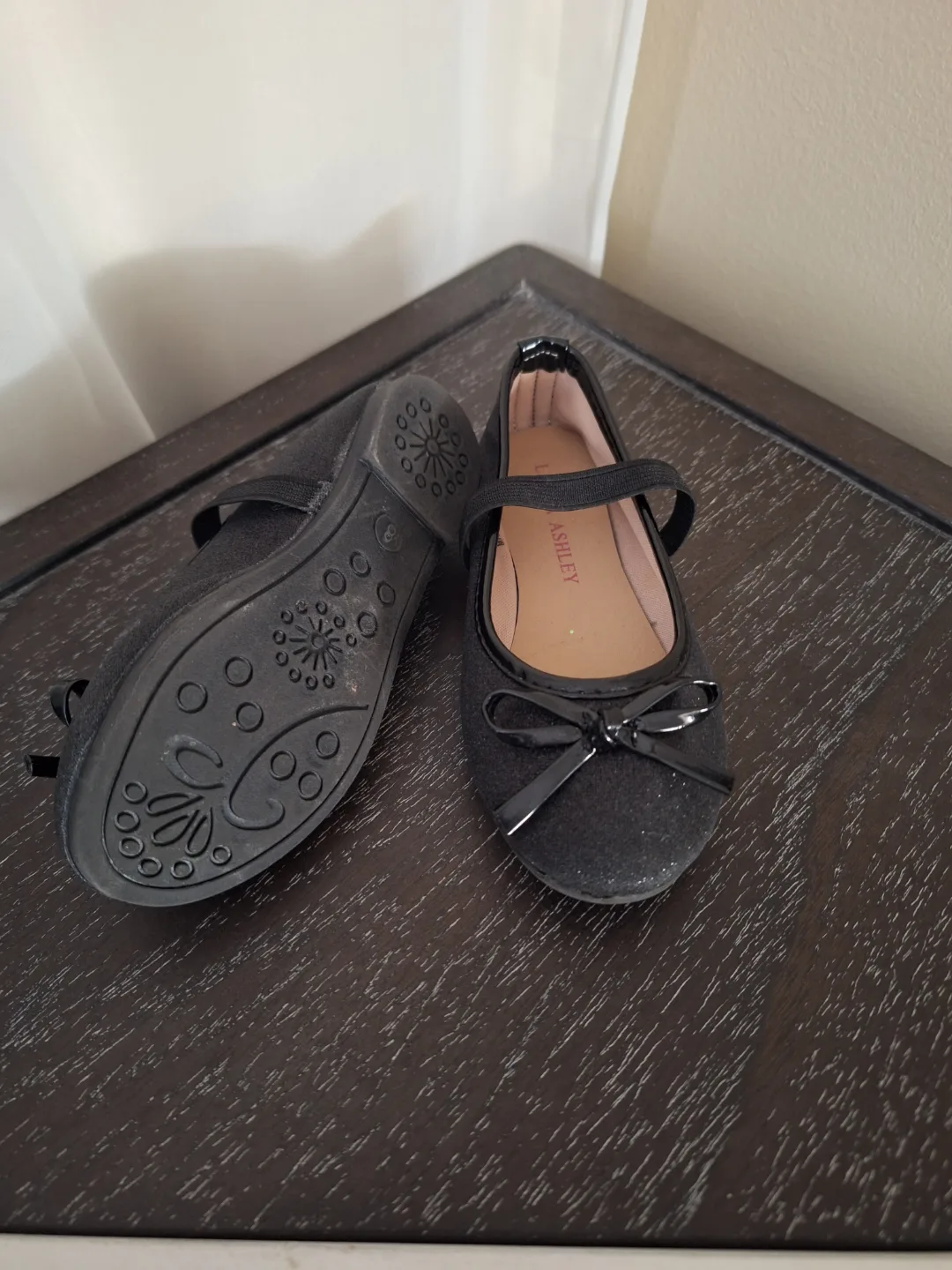 Girls' Black Glitter shoes image indicator(2)