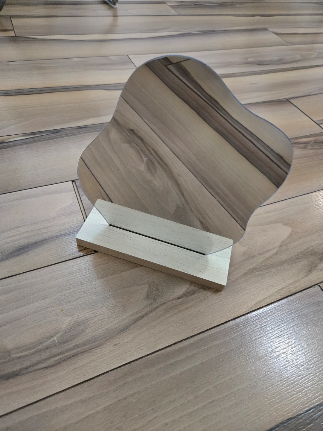 #freecycle Irregular shaped mirror with wood stand image indicator(2)