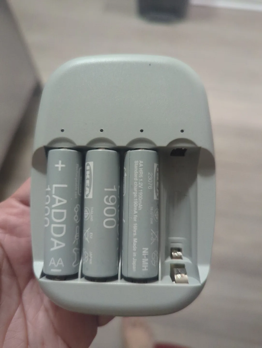 IKEA LADDA Battery Charger with 3 AA Rechargeable Batteries 🧡 thumbnail
