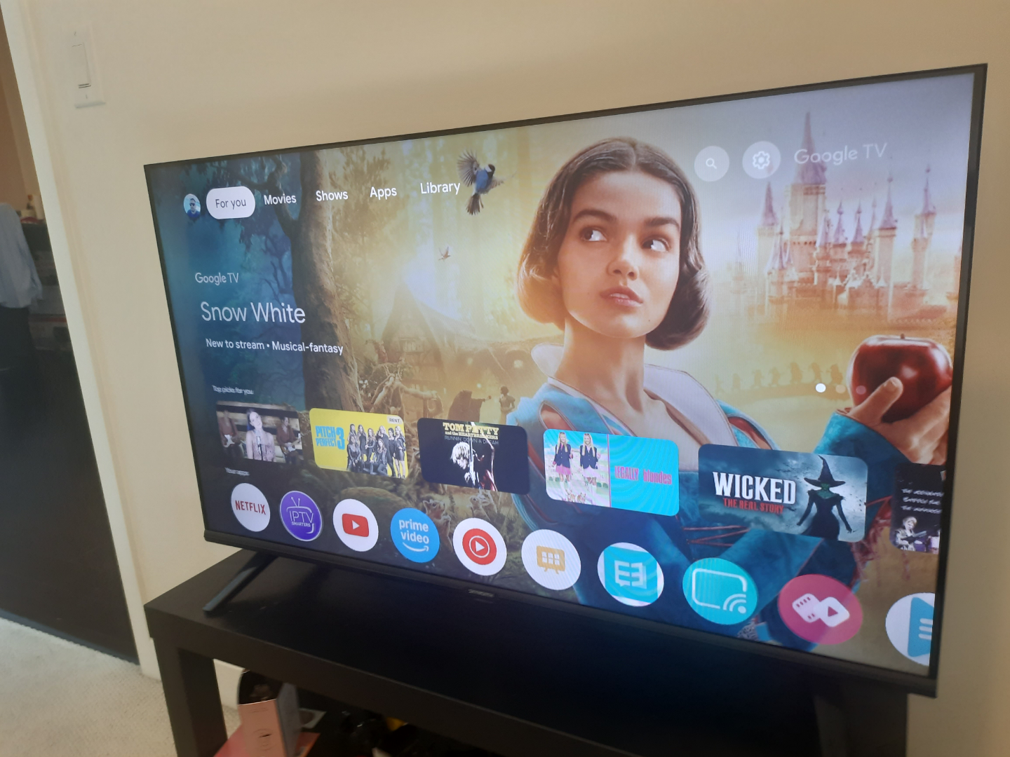 Smart TV - Google TV - photo 2