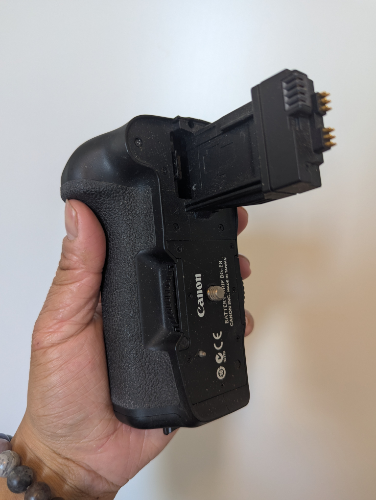 Canon Battery Grip BG-E8