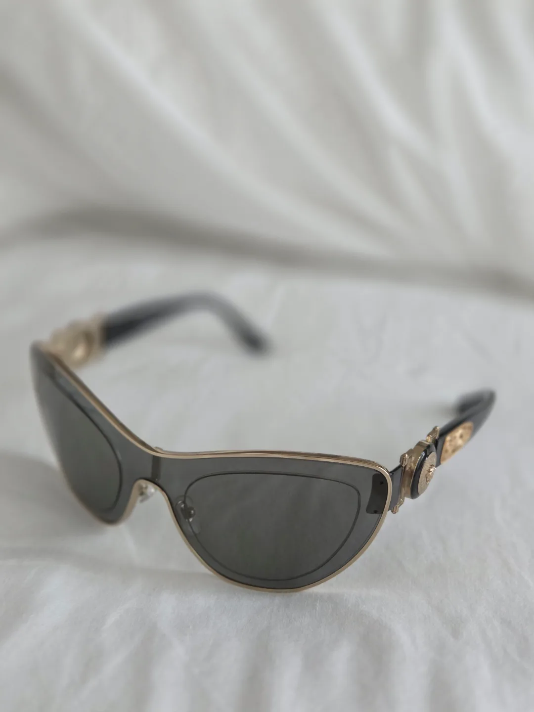 Vintage Versace Sunglasses image indicator(3)