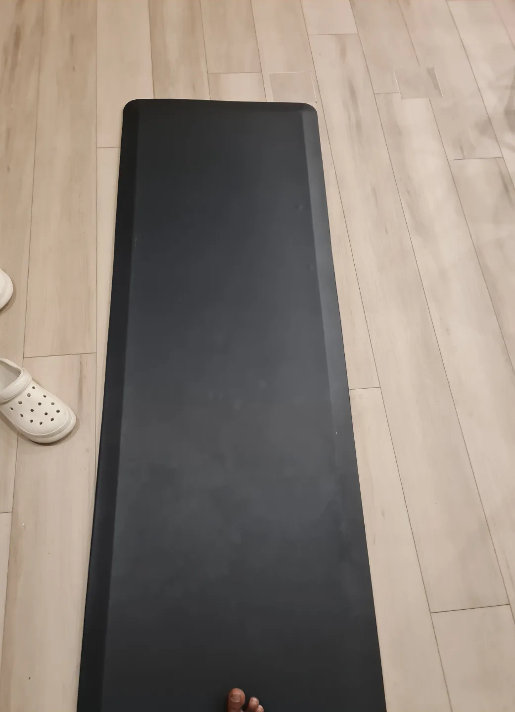 Anti-fatigue Mat - 71" x 24" - Black image indicator(4)