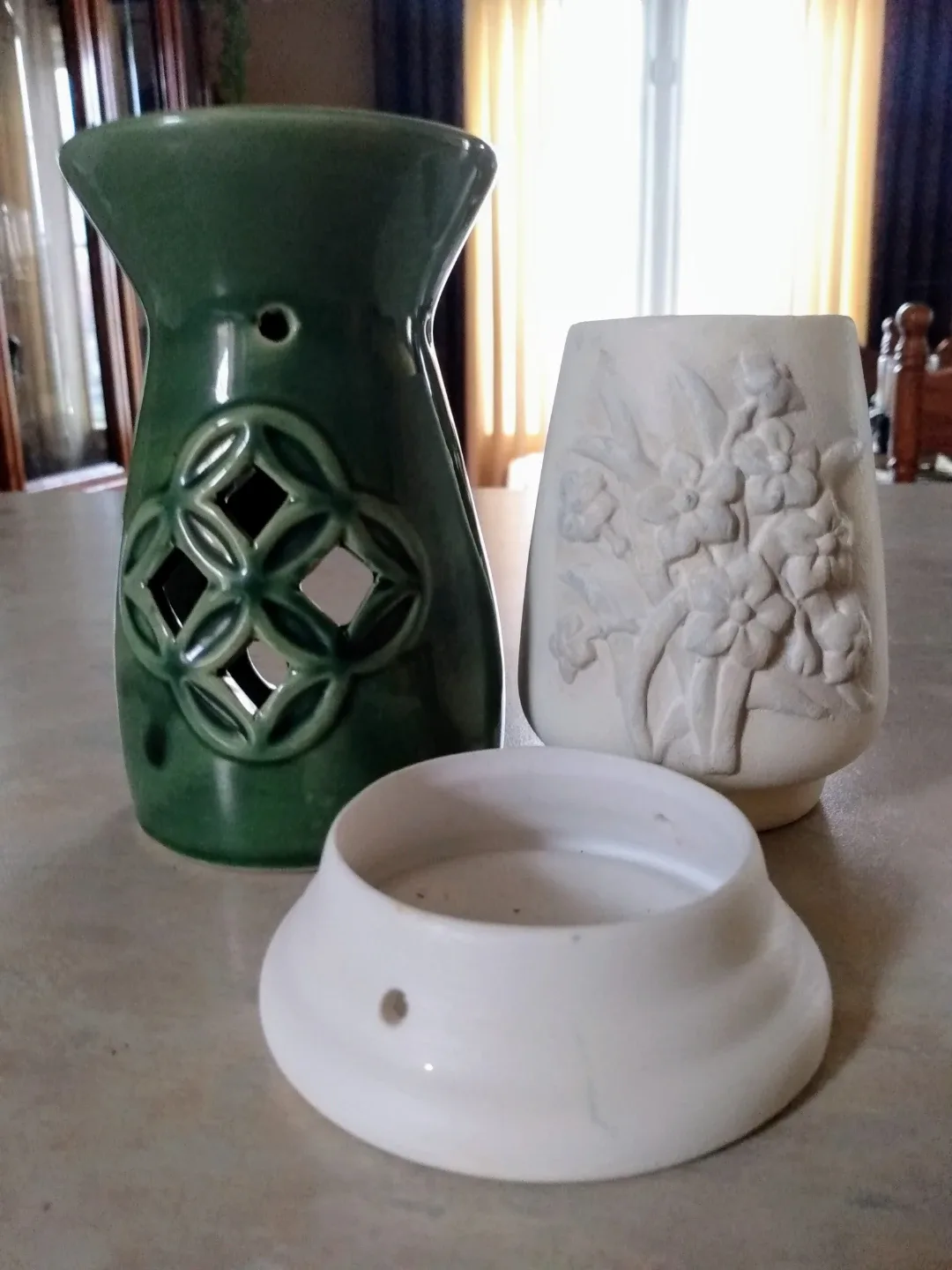 Two Ceramic Green Wax Warmers, Cream Candle holder image indicator(4)