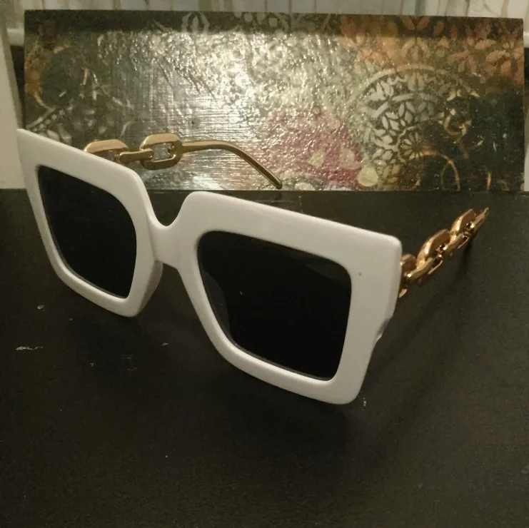 #freecycle Sun and Reading &ashion Glasses image indicator(4)