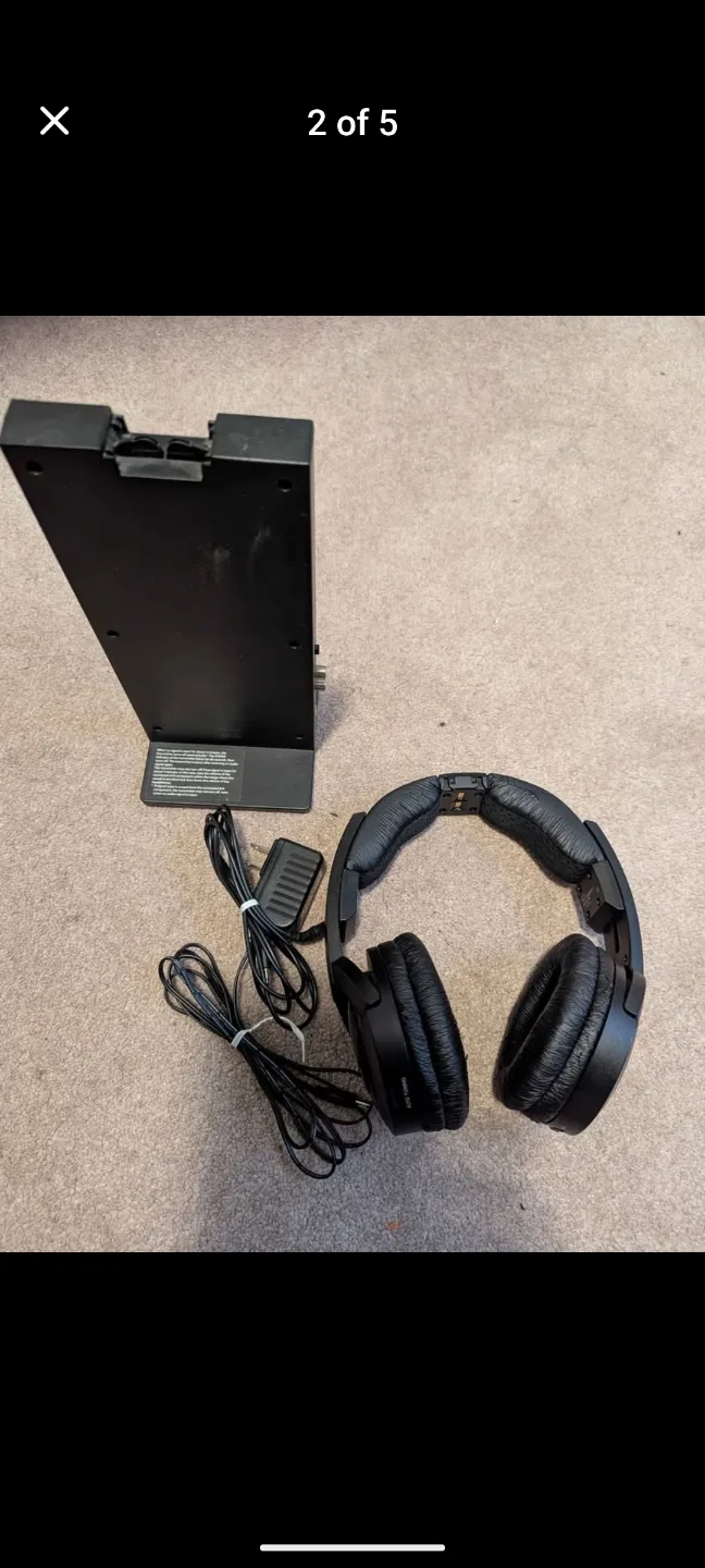 Sony MDR-RF985R wireless stereo headphones and transmitter image indicator(2)