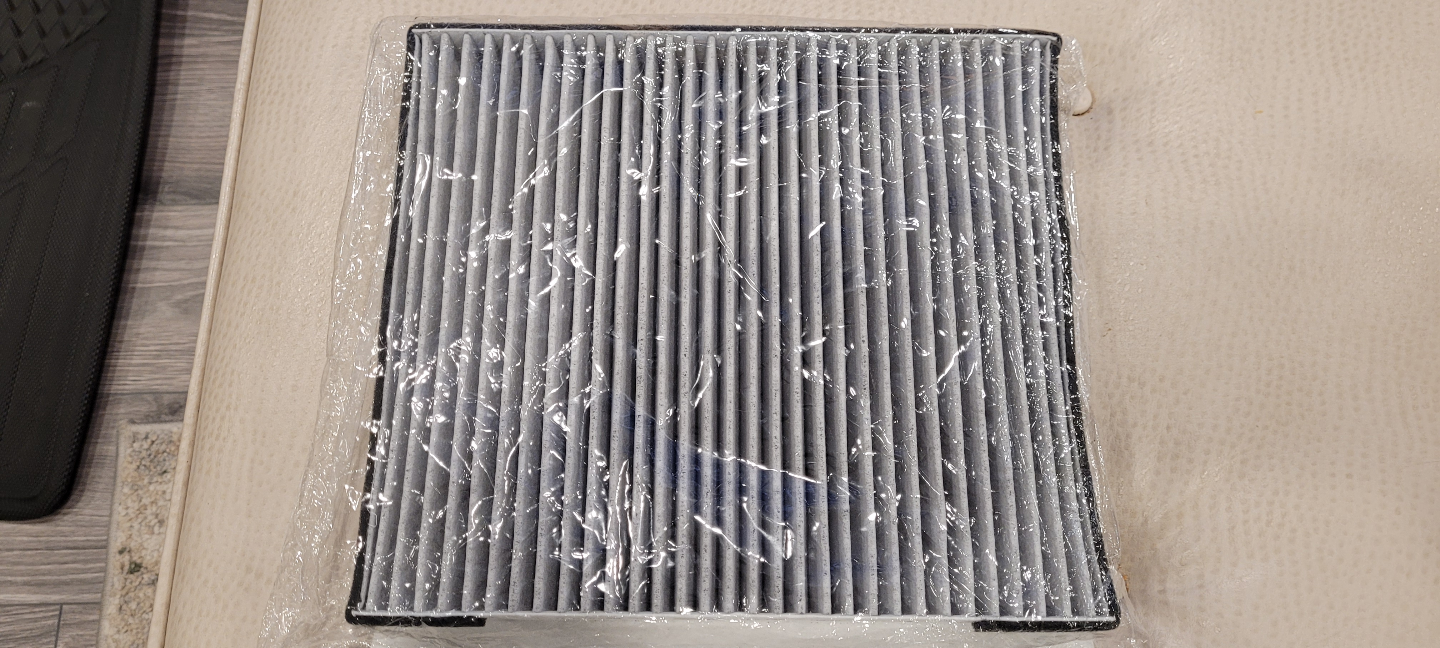 Genesis Cabin Air Filter and Floor Mats - photo 2