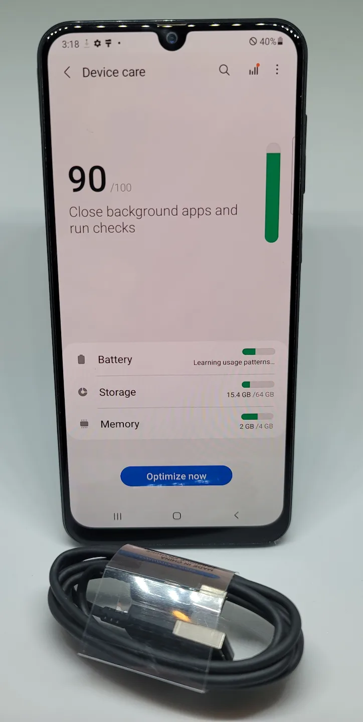 Samsung Galaxy A50 Smartphone with Charger Cable image indicator(3)