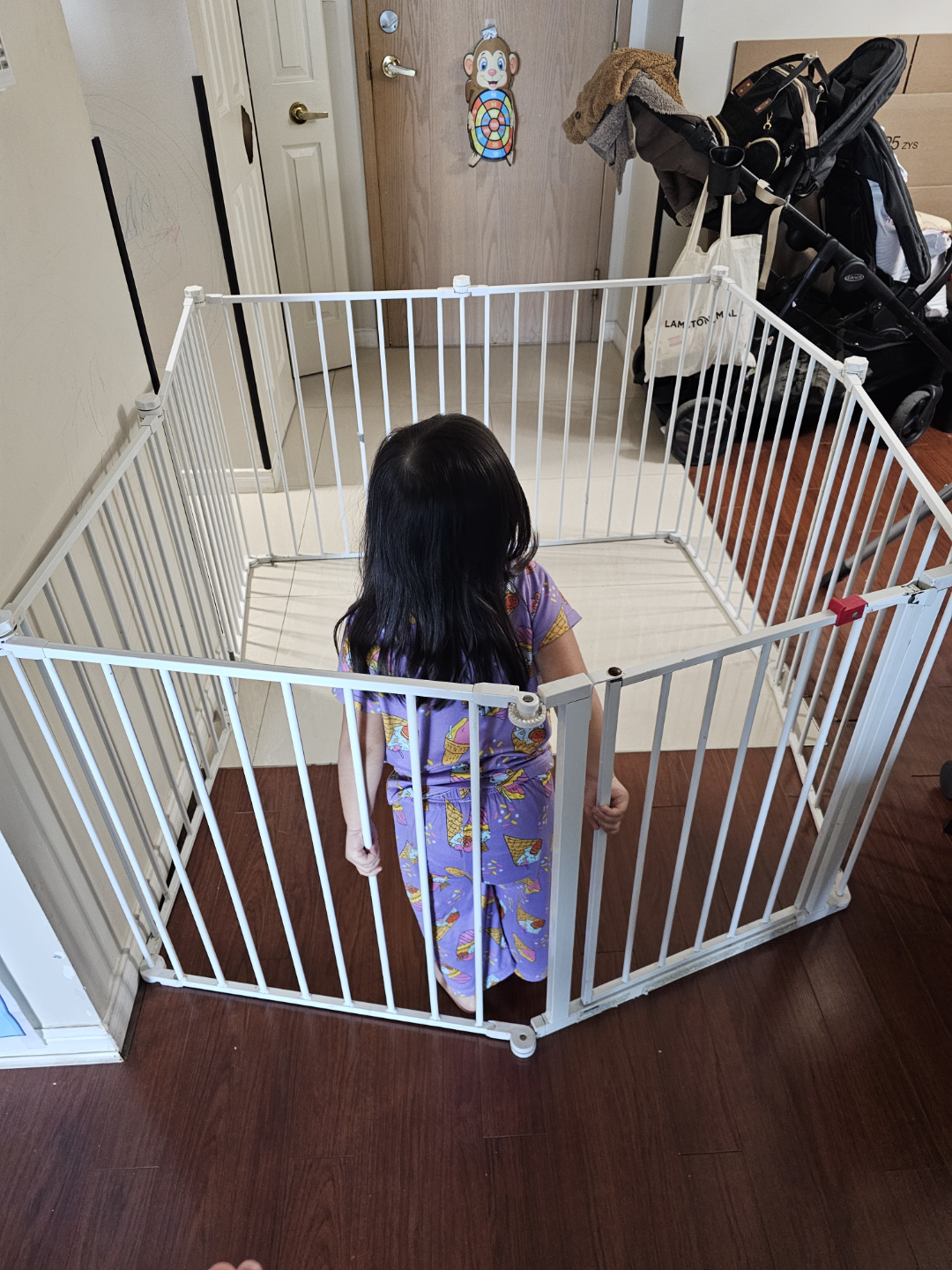 White Metal Playpen/Baby Play Yard 🤎 - photo 3
