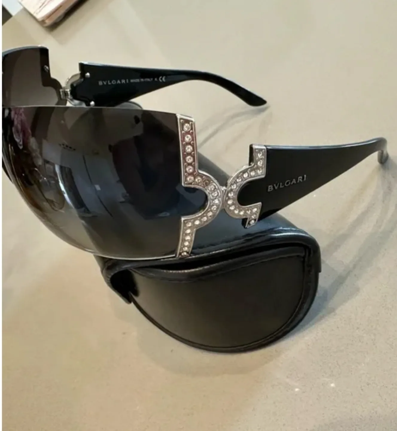 Authentic BVLGARI Designer Sunglasses with Case image indicator(2)