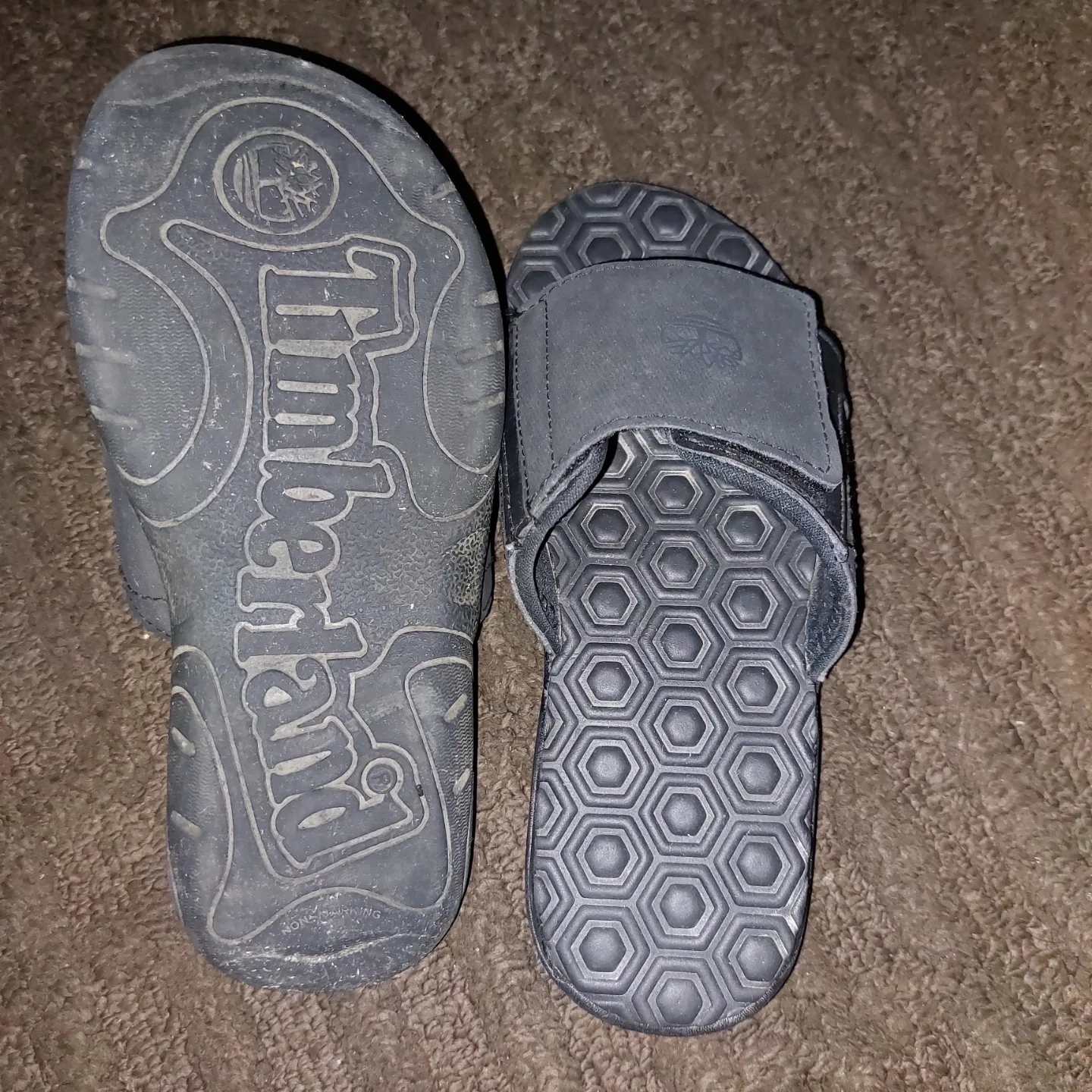 Timberland Boy's Black Slides Size 13 *Like New* image indicator(3)