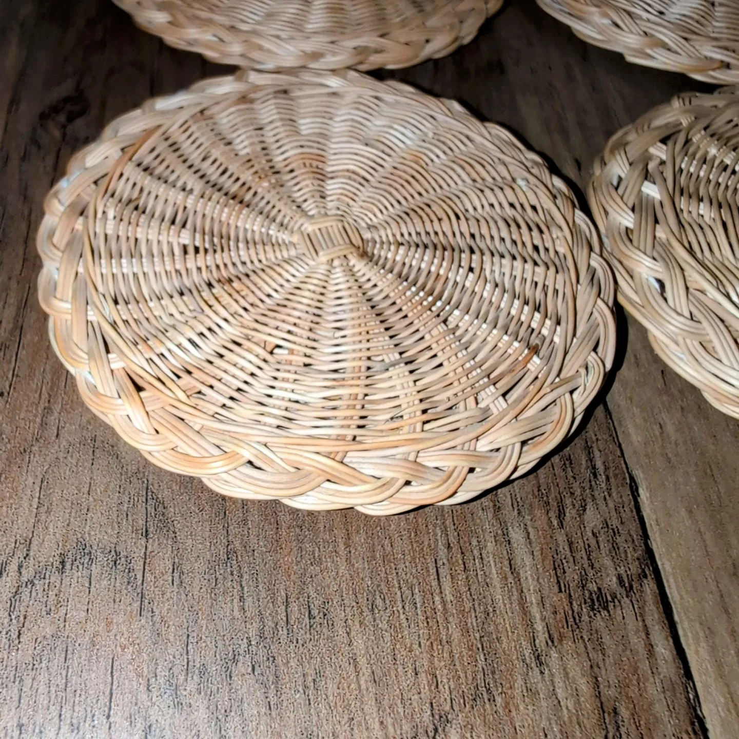 Set of Six Wicker Coasters 🧡 image indicator(2)
