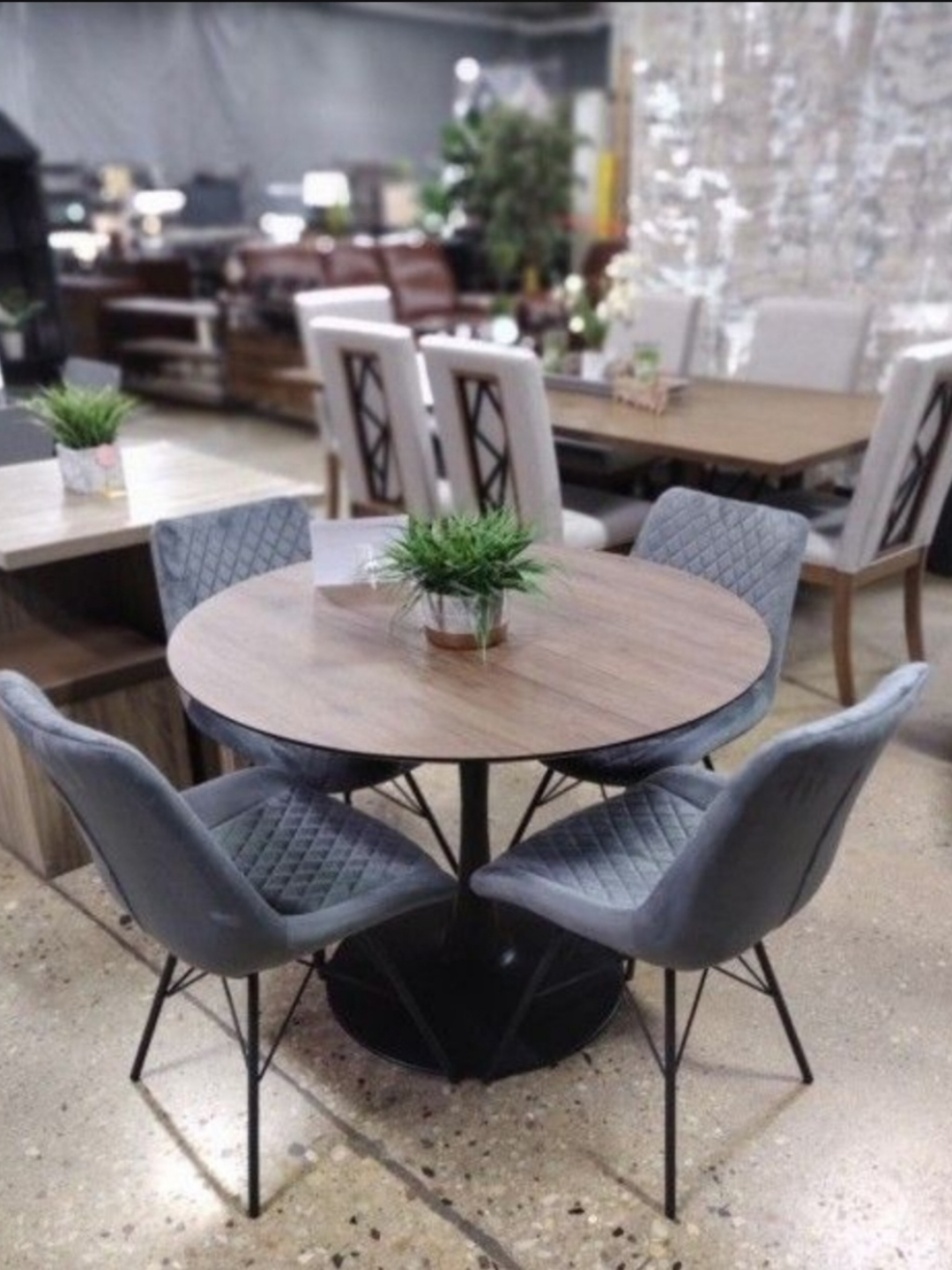 Beautiful Gray 5 Pc Farmhouse Dining Set (New)