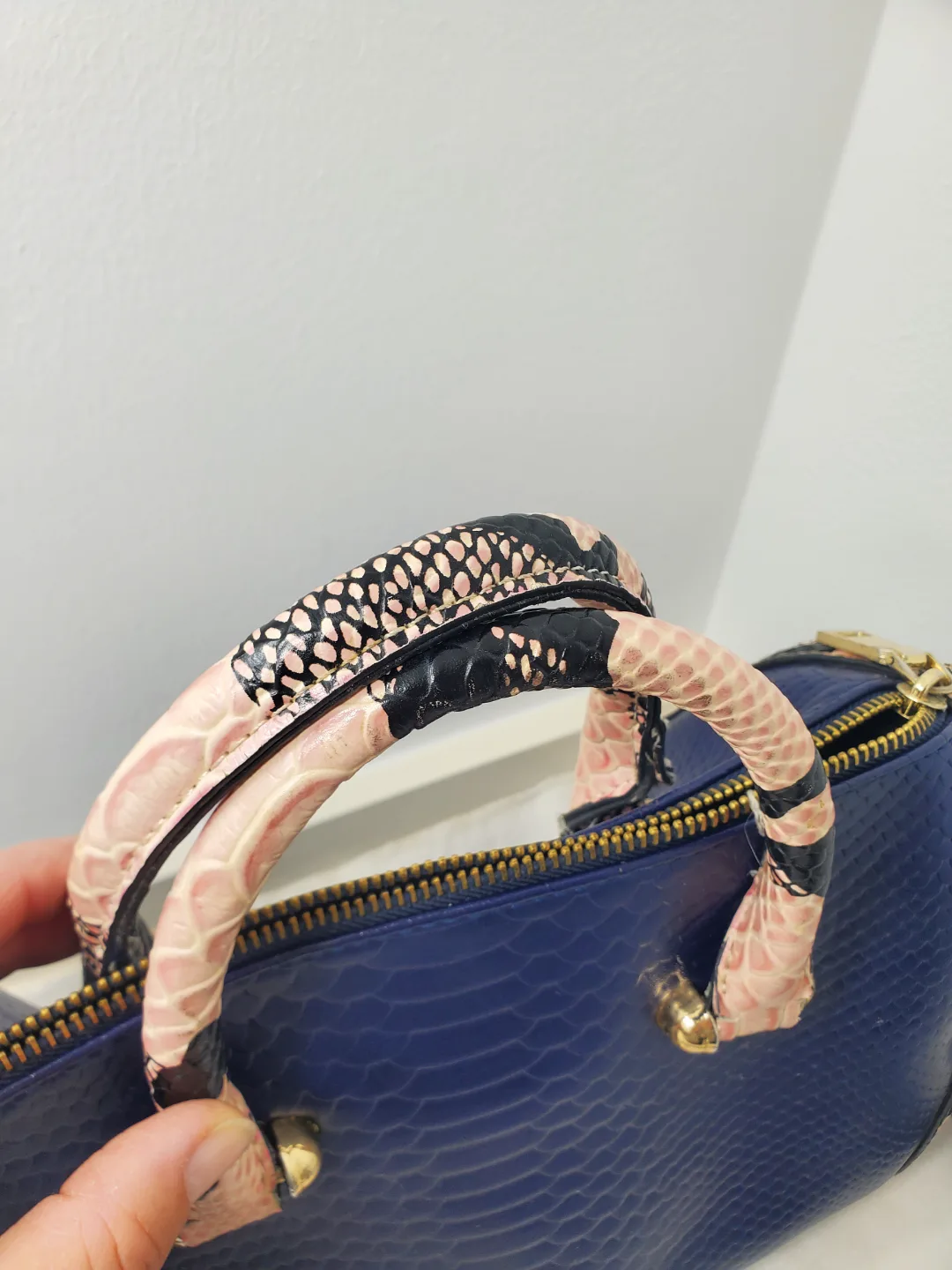 Navy Blue and Pink Handbag #freecycle image indicator(6)