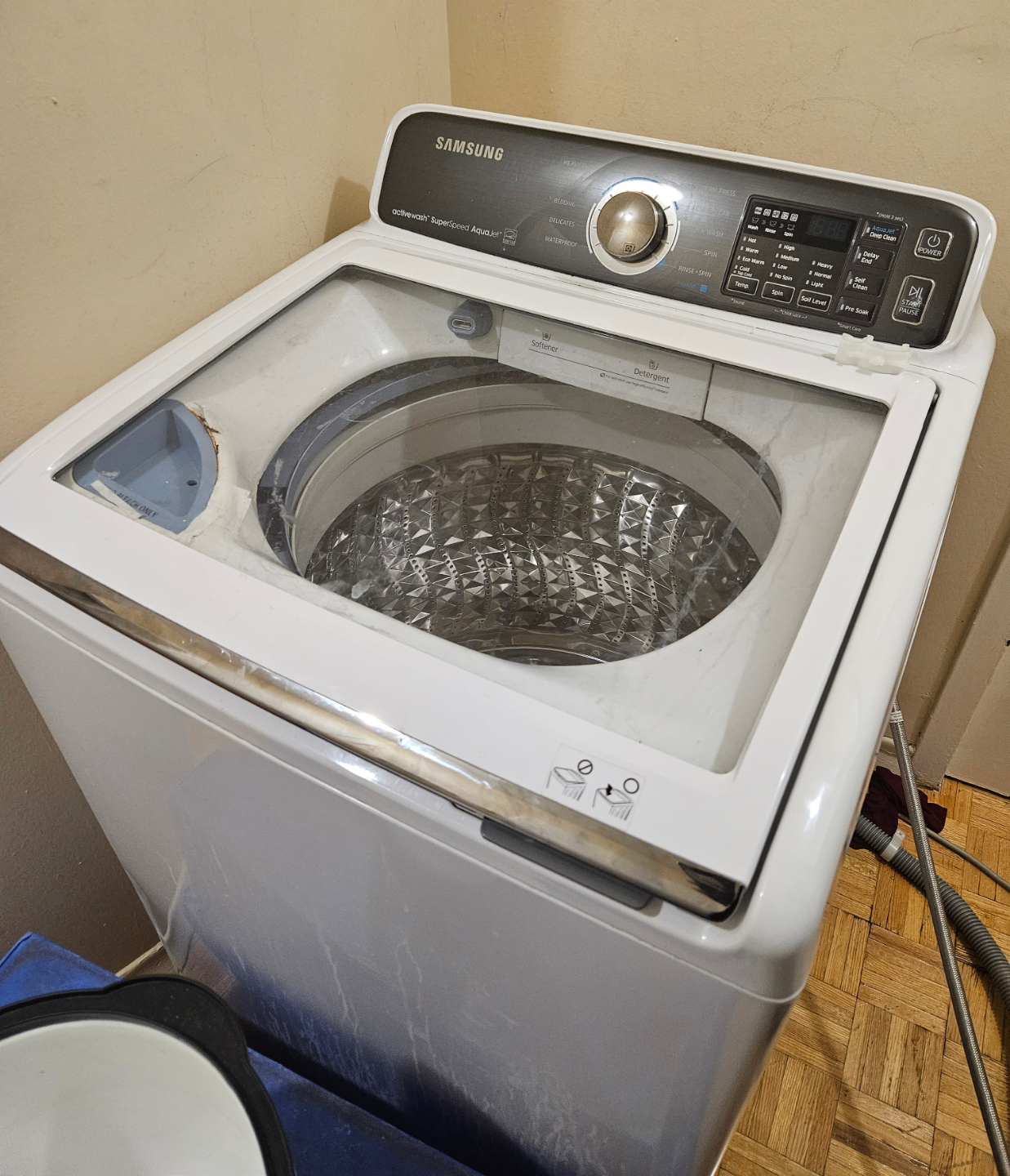 Samsung Washing Machine - Moving Sale