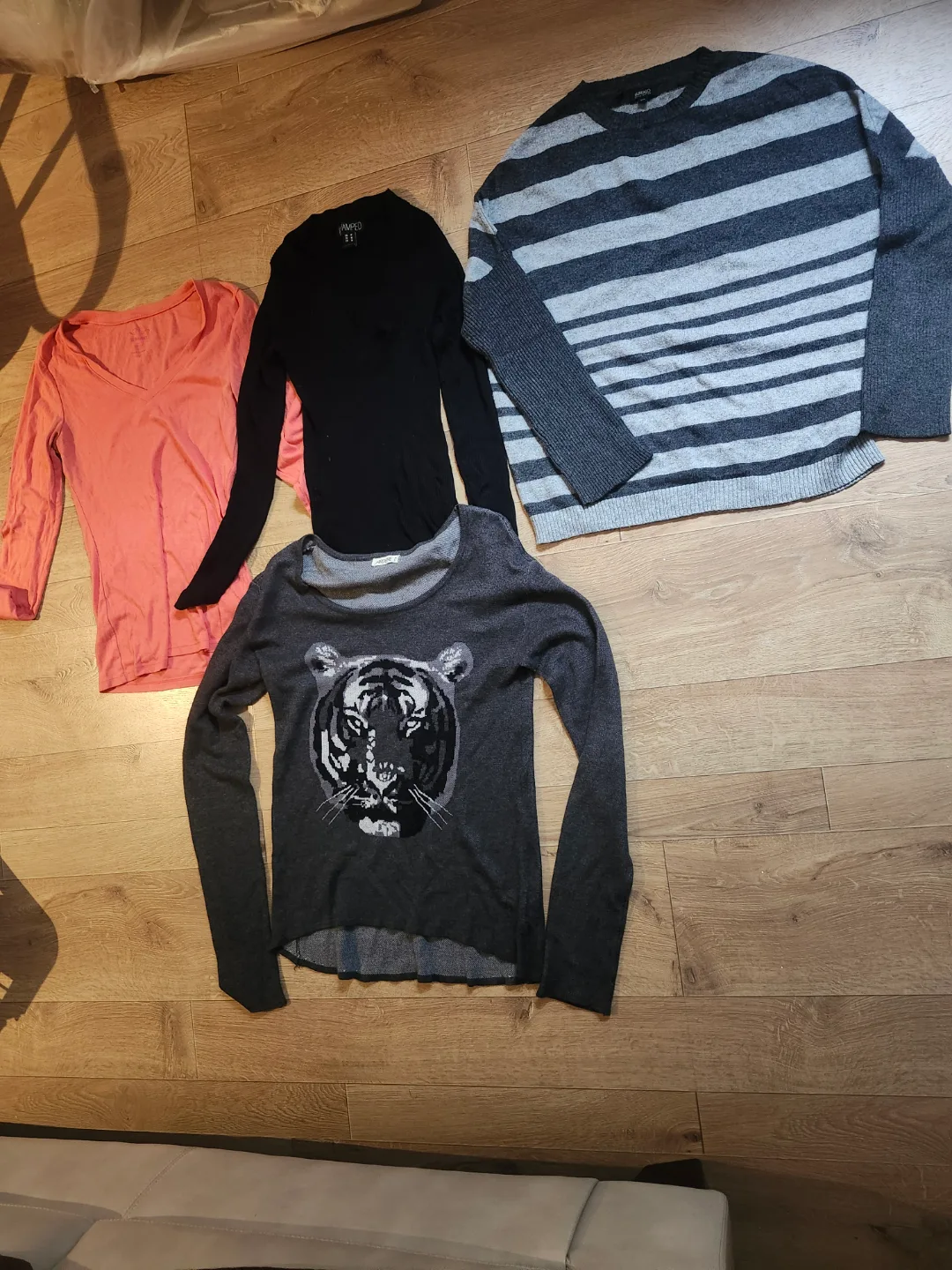 Bundle of 4 Women's Long Sleeve Tops thumbnail
