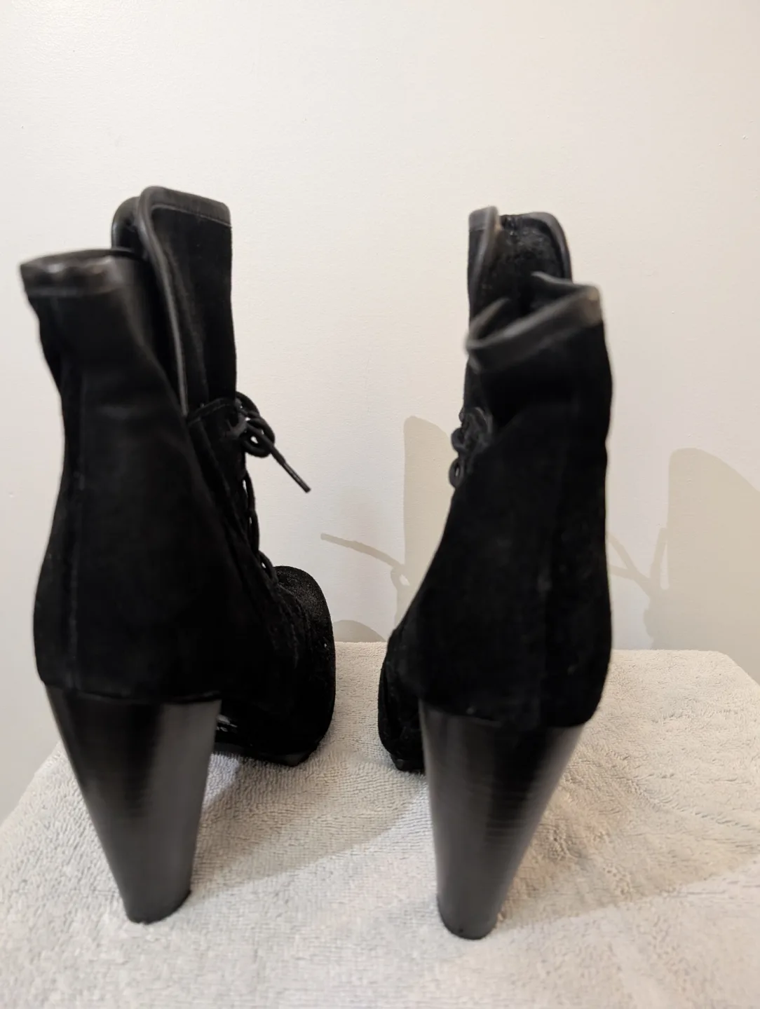 Women's boots size 38 UK (7.5 to 8 US) image indicator(3)