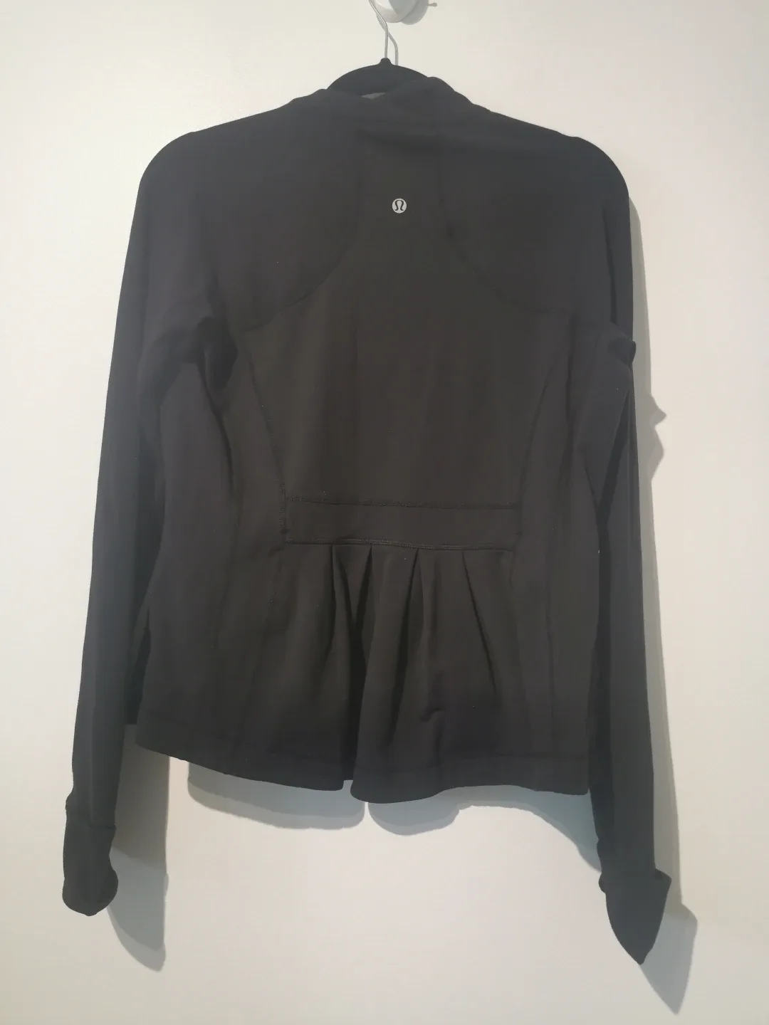 Lululemon Black riding jacket s6 image indicator(8)