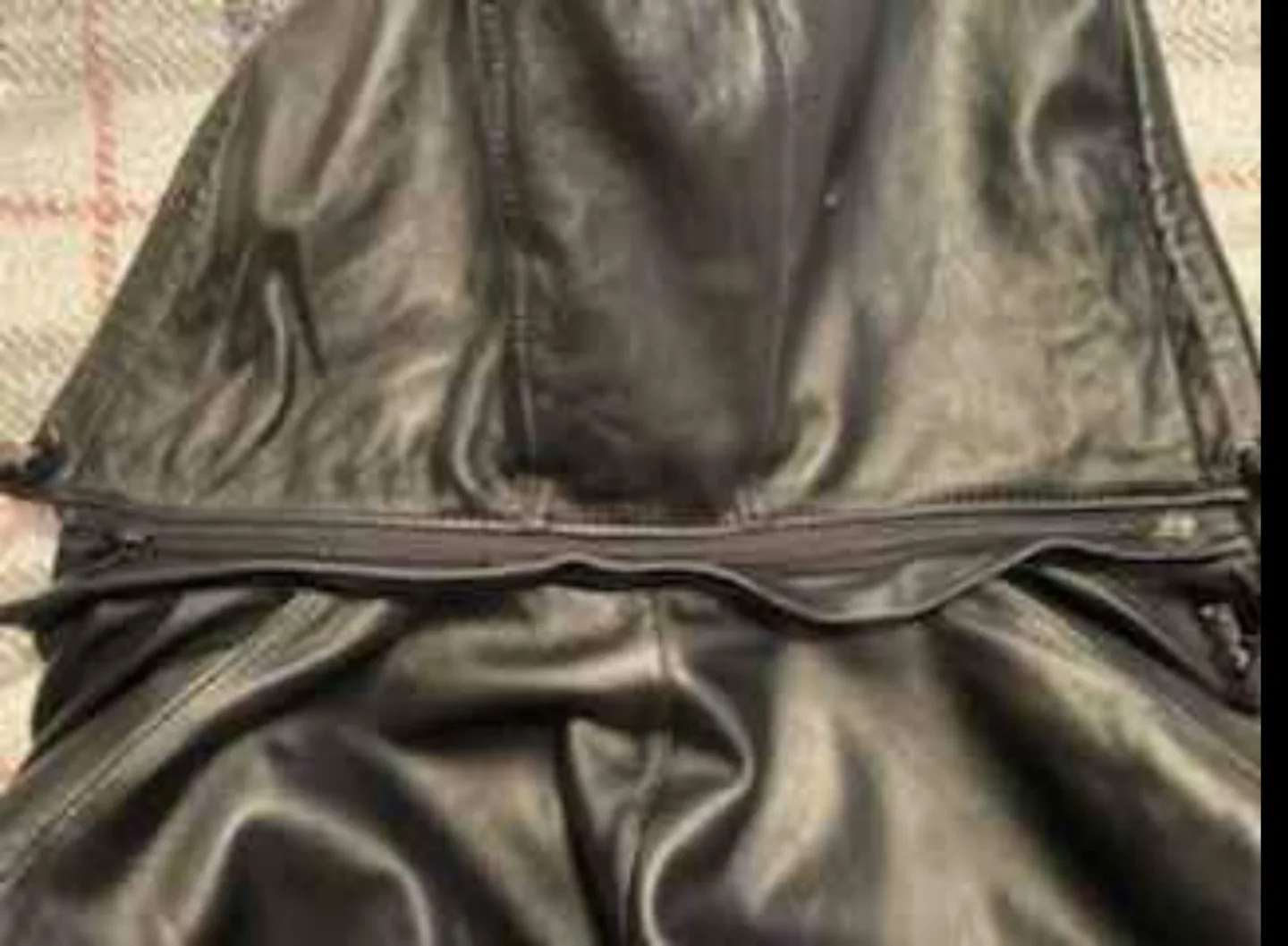 new condition Danier Leather 3/4 length women’s jacket image indicator(4)