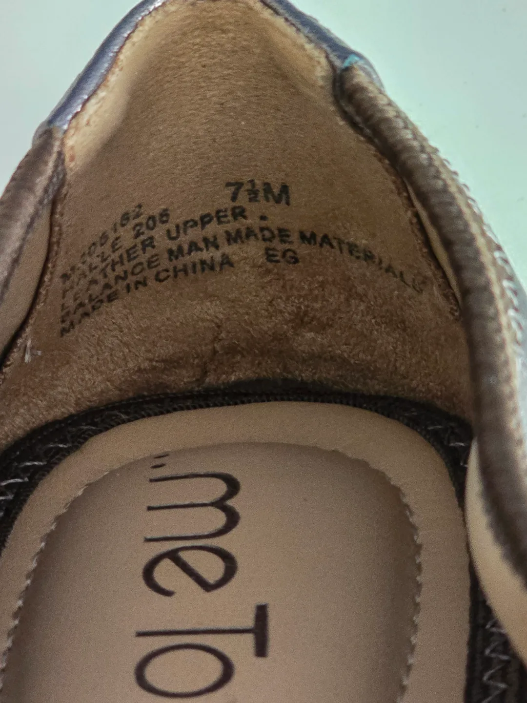 Me Too Women's Bronze Leather Ballerina Flats - Size 7M image indicator(4)