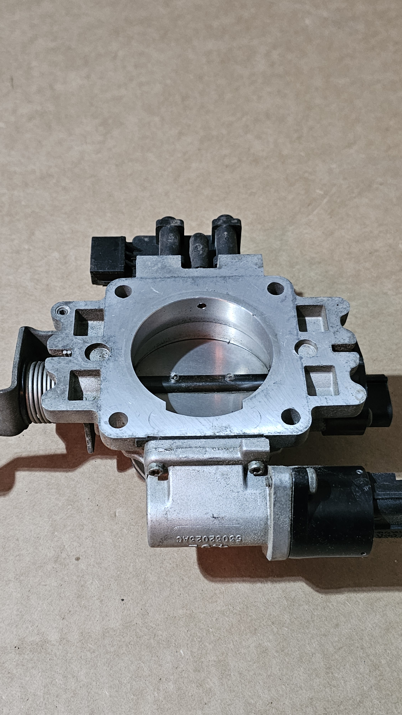 Jeep 4.0L throttle body with sensors - photo 4