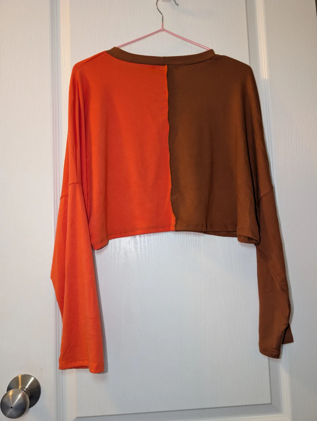LOVE J Two-Tone Cropped Long Sleeve image indicator(2)
