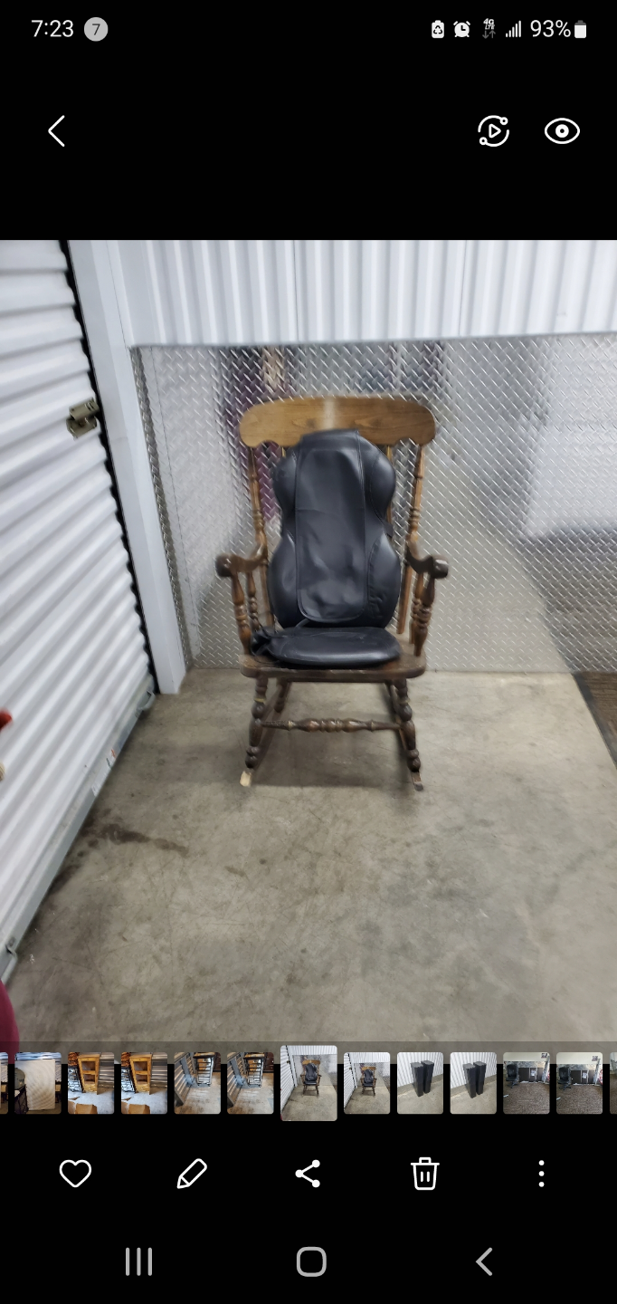 Wooden Rocking Chair with Leather Message Cushion