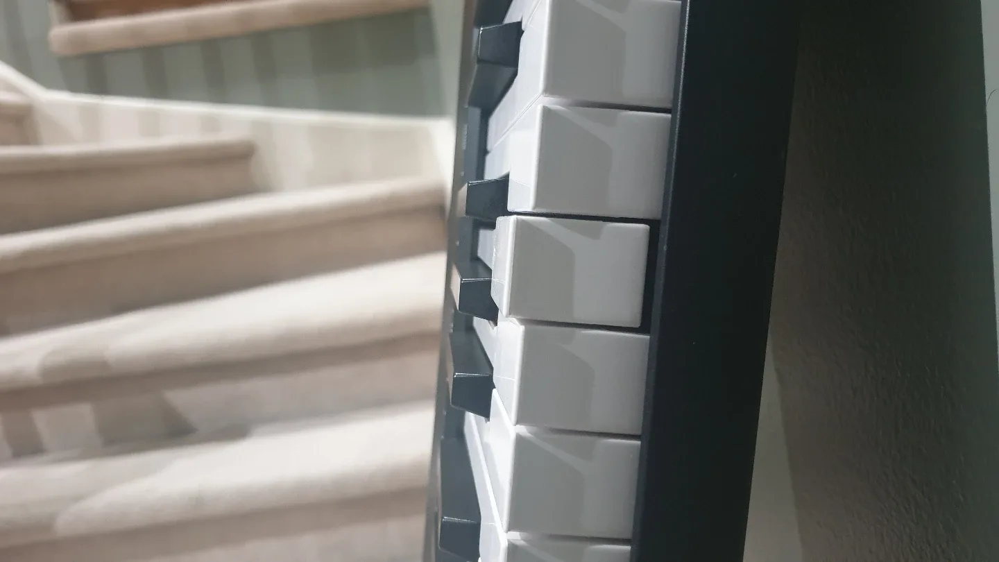 M-Audio Keystation 61 MIDI Keyboard Controller image indicator(5)