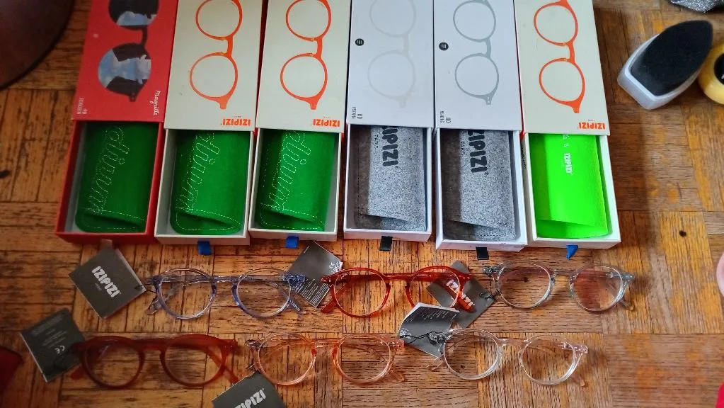 IZIPIZI Reading Glasses - Bundle of Six image indicator(5)