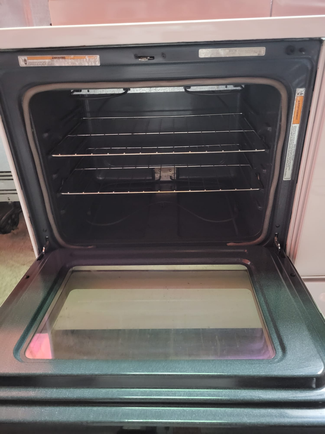 Whirlpool Electric Range - photo 3
