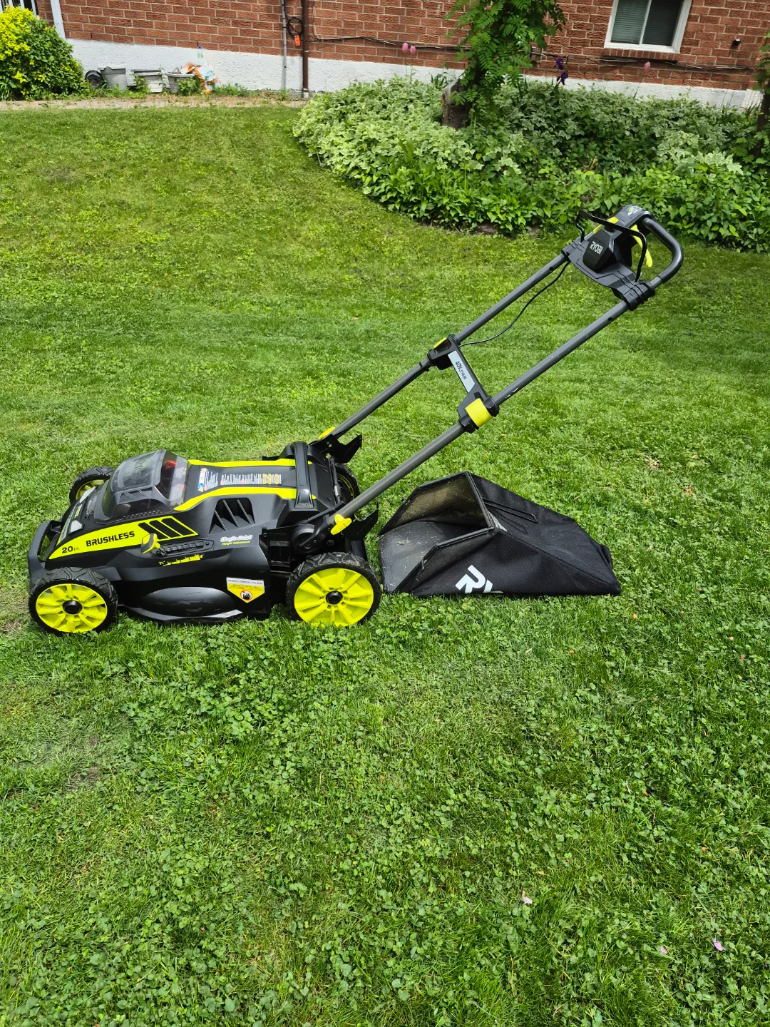 Ryobi 40V Cordless Lawn Mower image indicator(2)