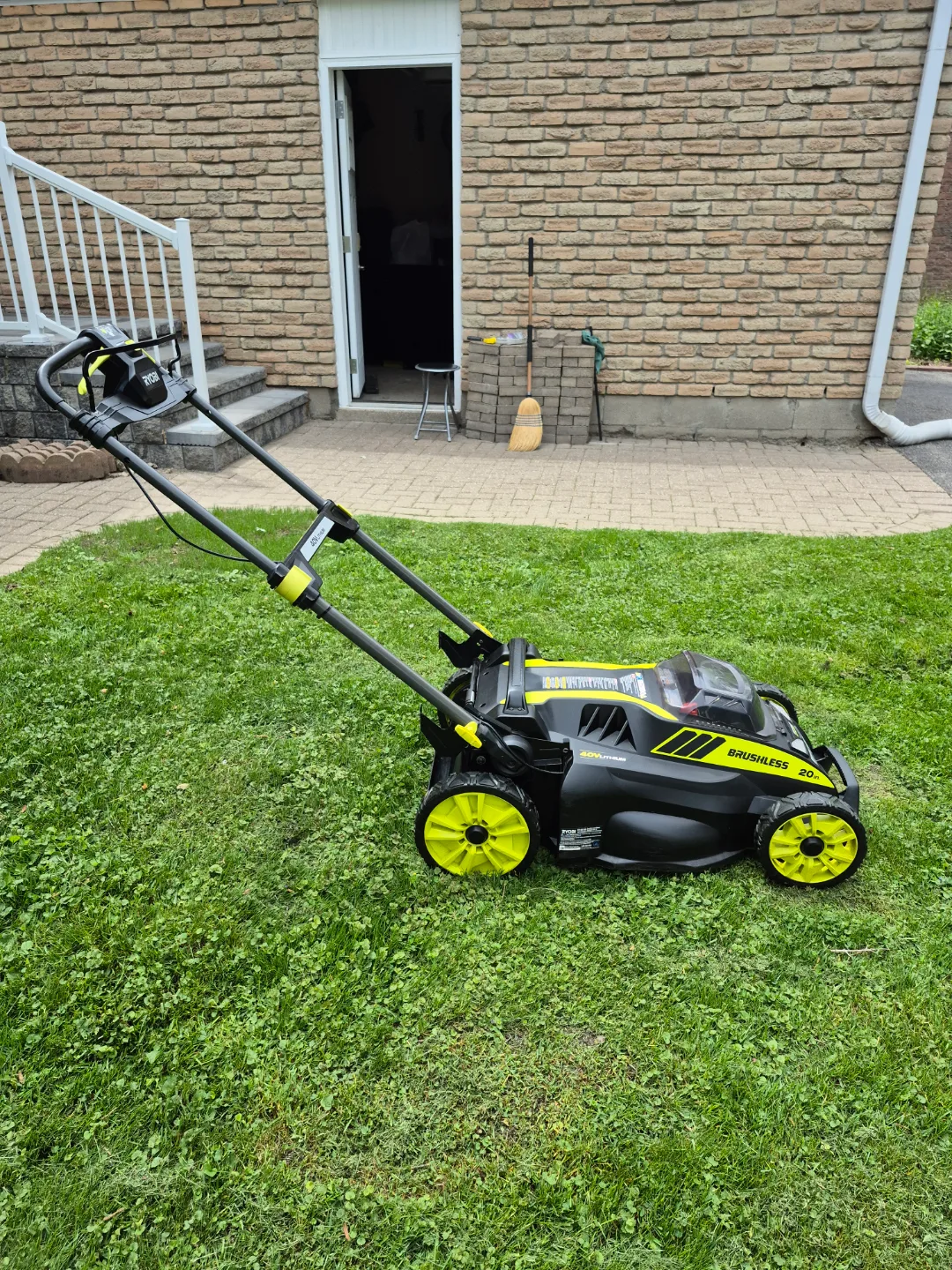 Ryobi 40V Cordless Lawn Mower image indicator(3)