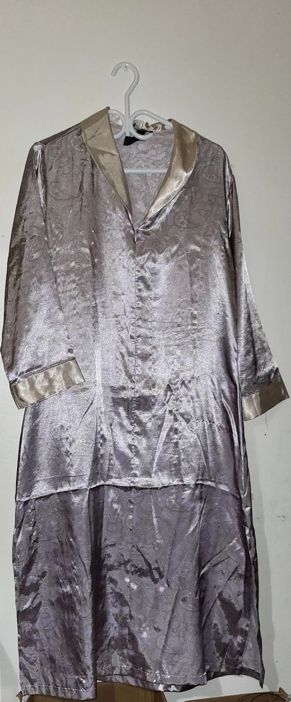 Women's Satin Loungewear, Size L thumbnail