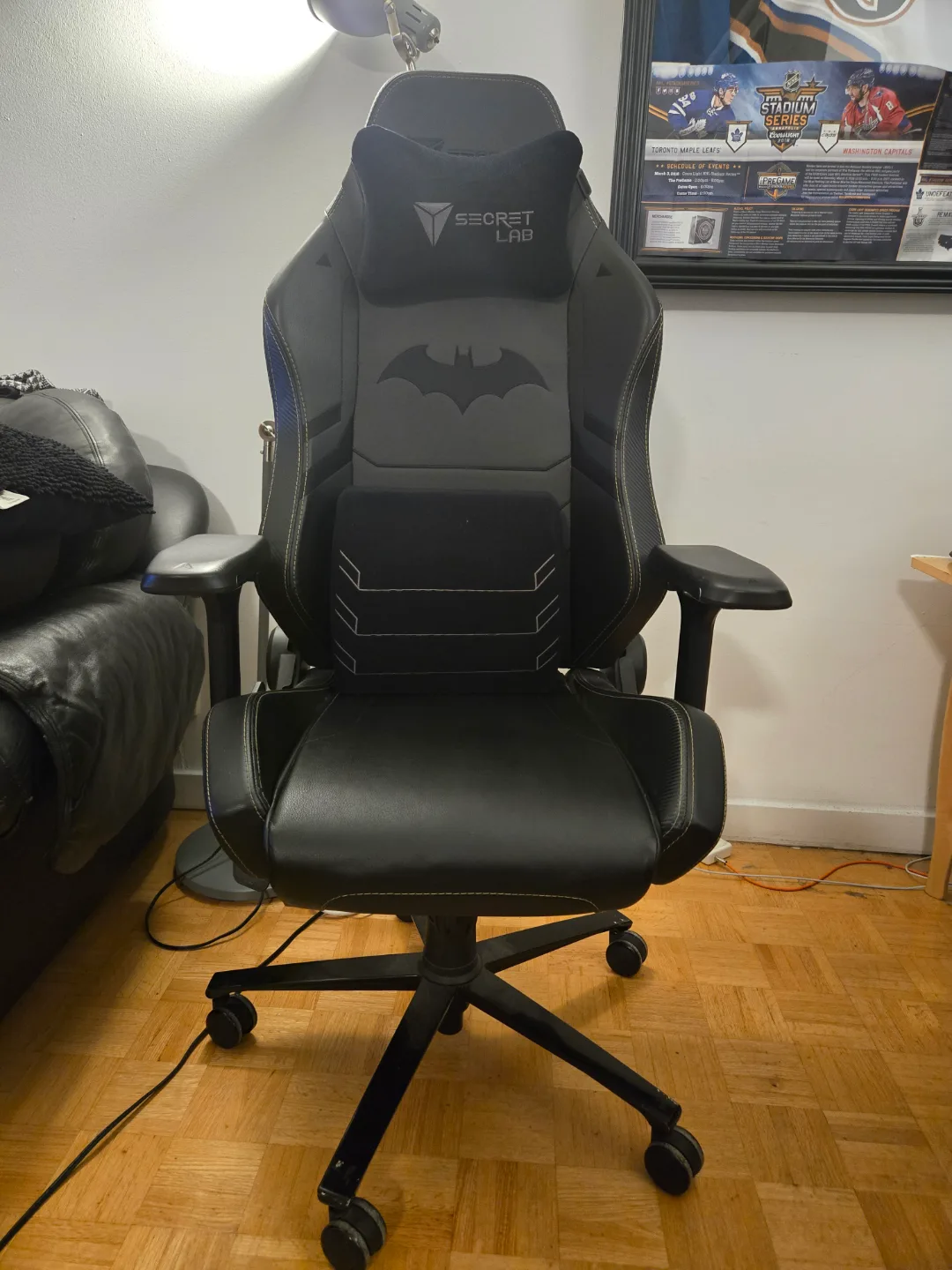 Secretlab Titan Batman Dark Knight Edition Gaming Chair thumbnail