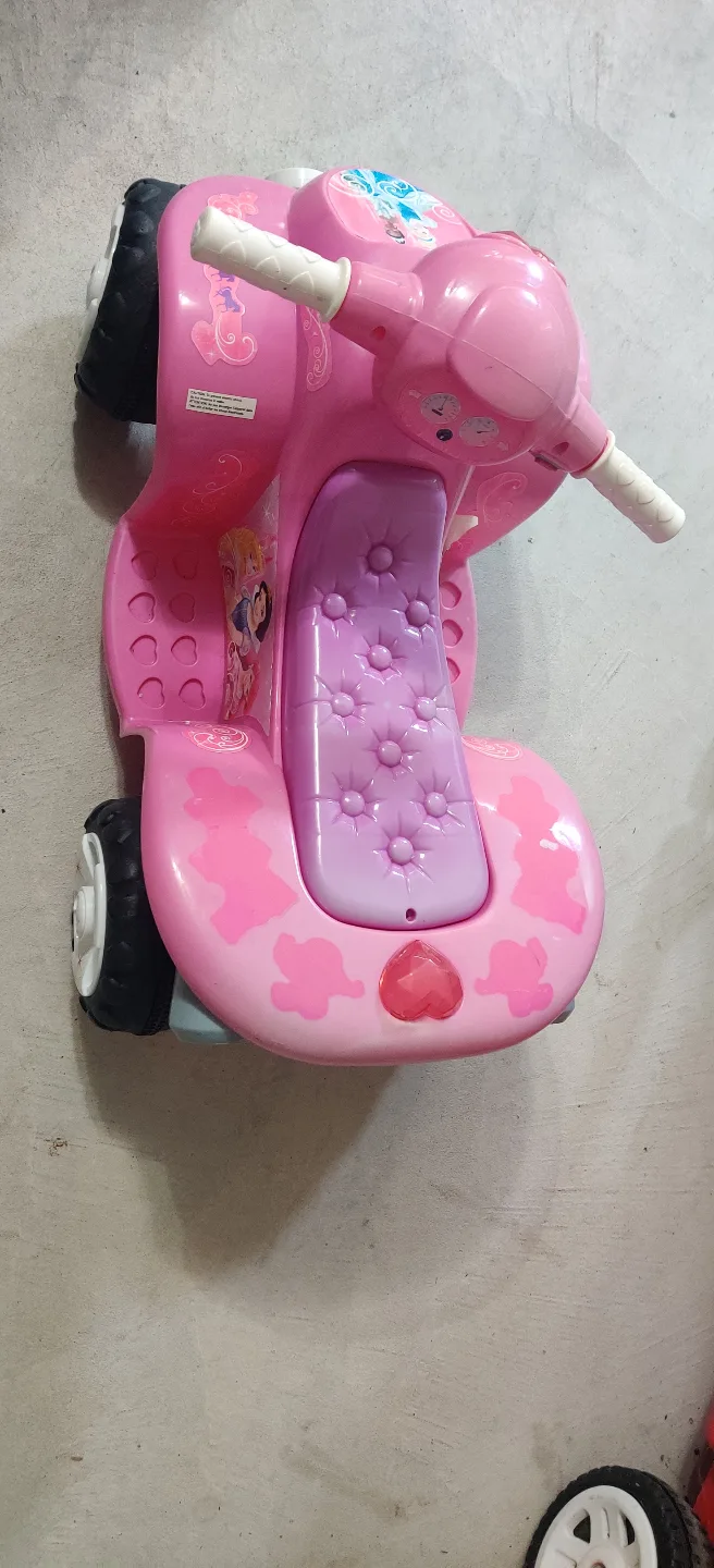 Disney Princess Ride-On Toy 🏒 thumbnail