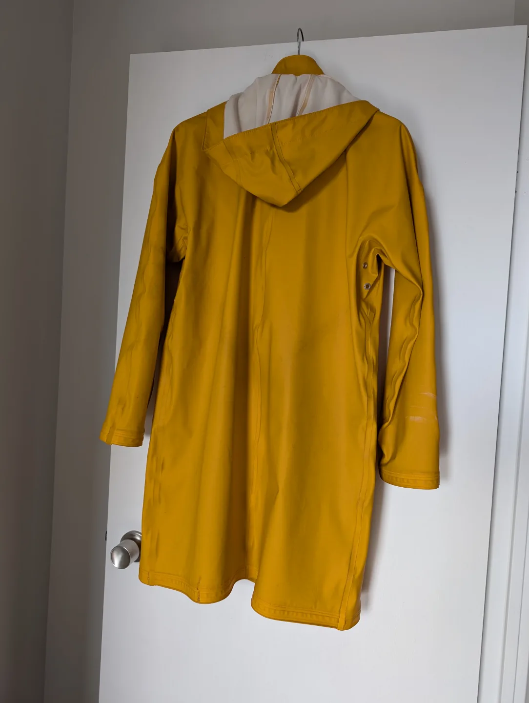 66°North Laugavegur Raincoat - Yellow - Size M image indicator(3)
